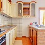 Apartment I Like Chopin *